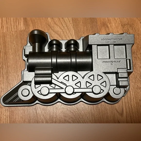 Nordic hot sale ware train